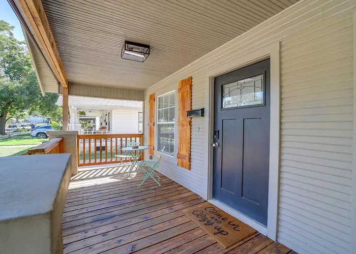 Holiday home Walk To Cherry Street Shops & Eats! Escape Tulsa